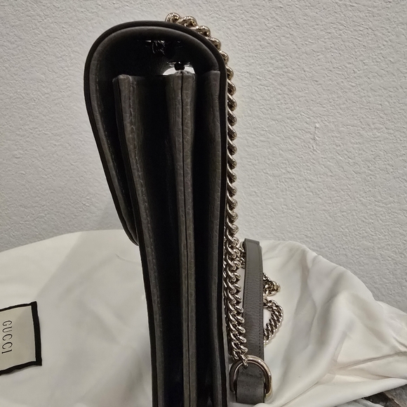 Gucci Interlocking GG Gray Leather Shoulder Bag - Picture 3 of 10